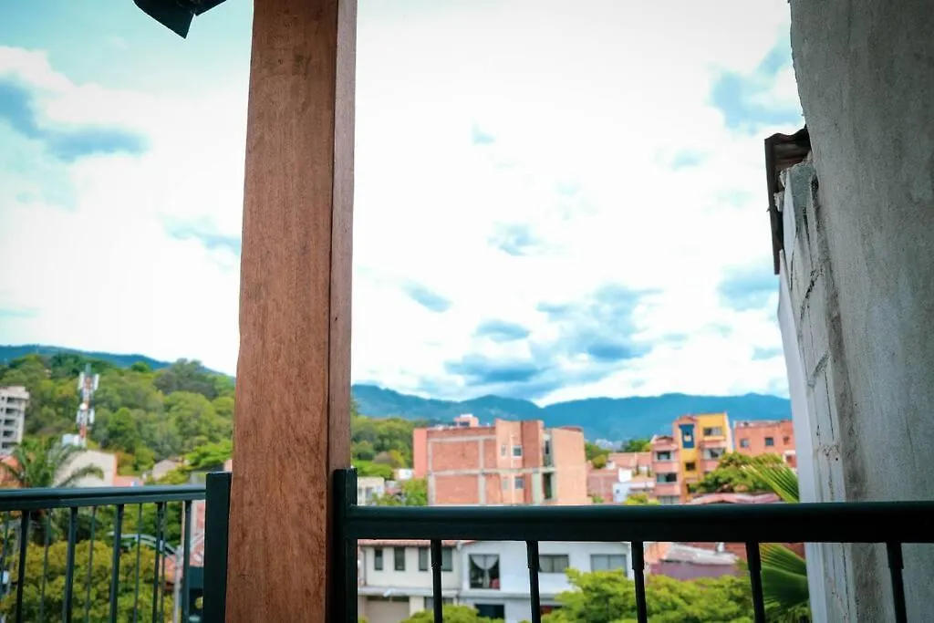 メデジンAmplio Duplex Con Terraza Privada.アパートメント コロンビア