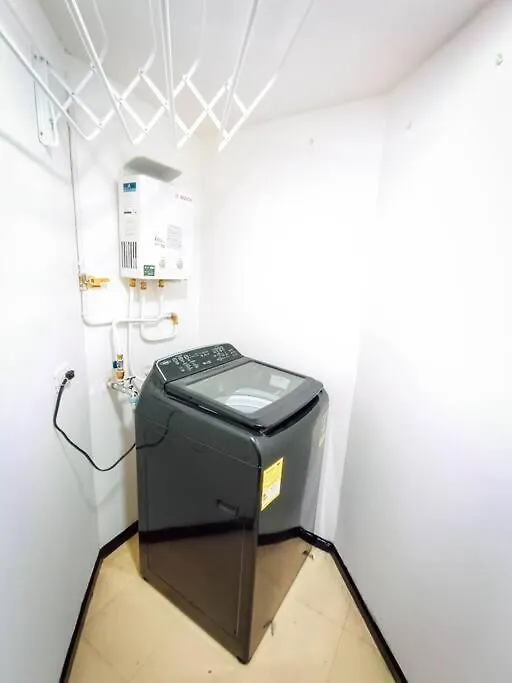 メデジンAmplio Duplex Con Terraza Privada.アパートメント メデジン