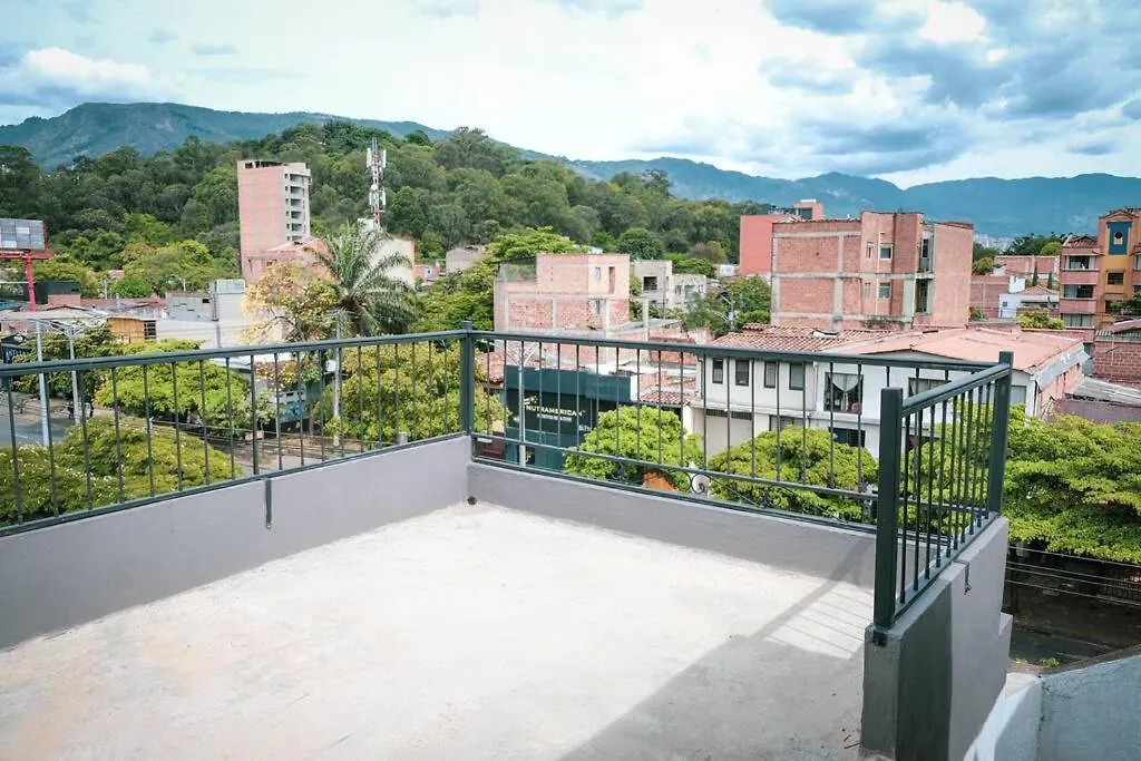 メデジンAmplio Duplex Con Terraza Privada.アパートメント